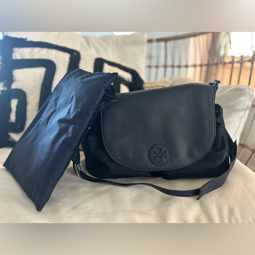 Authentic Tory Burch Thea Nylon Leather Baby Crossbody Diaper Bag in Navy